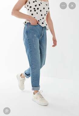 BDG Urban Outfitters High-Rise Mom Jeans Blue Distressed Women's Size 24 cotton
